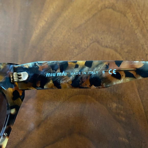 Miu Miu cat-eye sunglasses - Picture 6 of 9